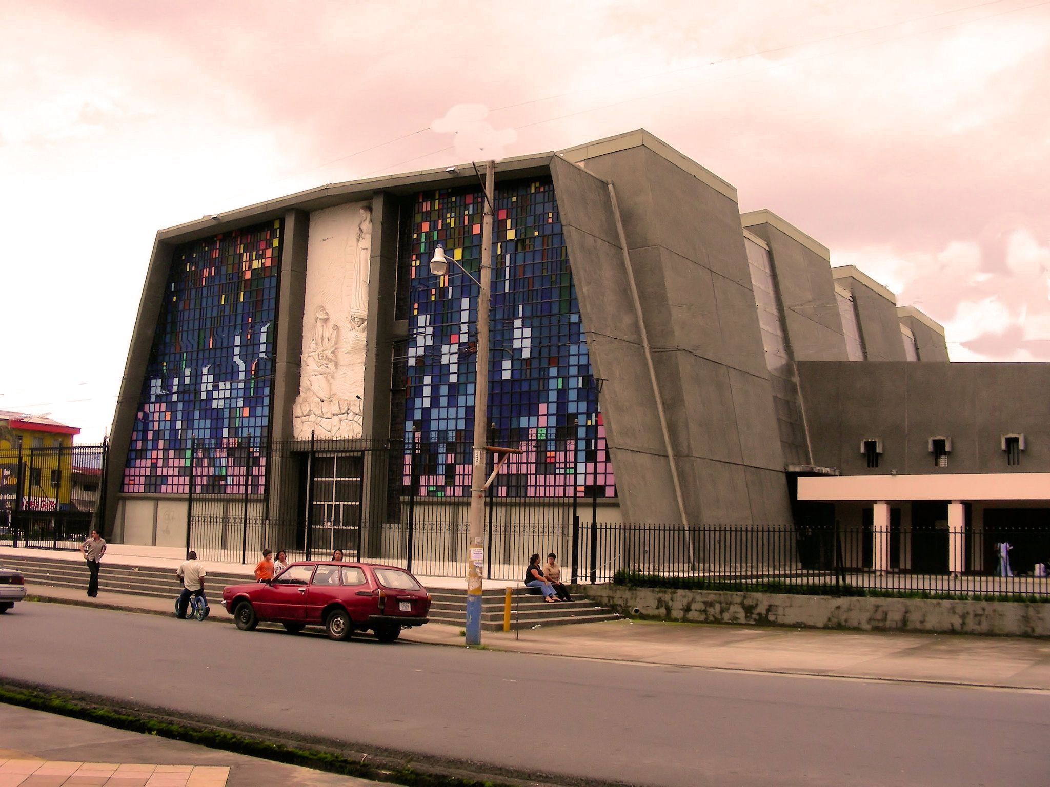 Rentar Carros en Costa Rica San Pedro Adobe Rent a Car